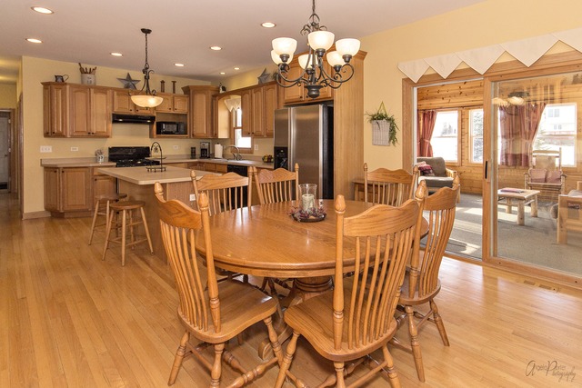 701 Ridgeway Trl, Mchenry, IL 60050 photo 6