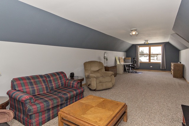 701 Ridgeway Trl, Mchenry, IL 60050 photo 16