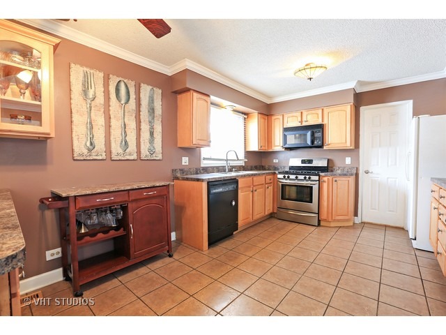 711 Elm Ct, Itasca, IL 60143 photo 7