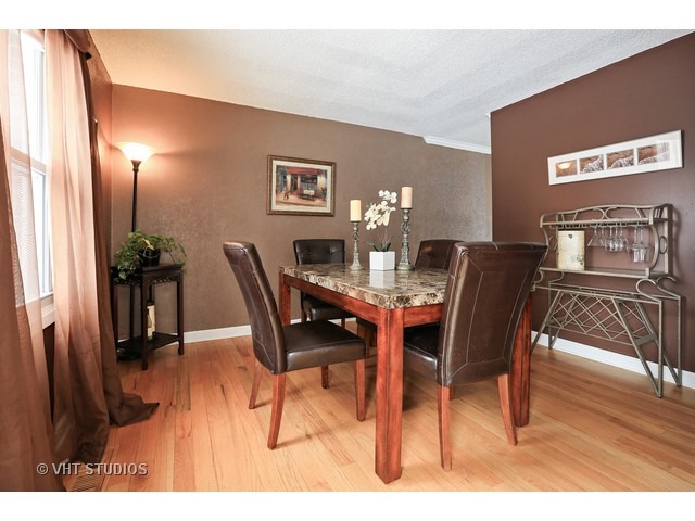 711 Elm Ct, Itasca, IL 60143 photo 4