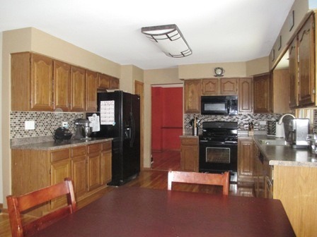 815 N Lyle Ave, Elgin, IL 60123 photo 5