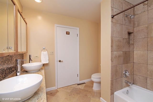 2204 Bluebird Ln, Rolling Meadows, IL 60008 photo 11