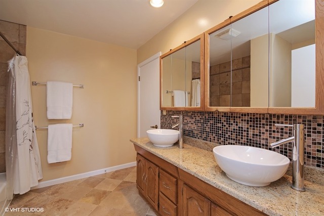 2204 Bluebird Ln, Rolling Meadows, IL 60008 photo 10