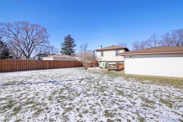 2204 Bluebird Ln, Rolling Meadows, IL 60008 photo 15