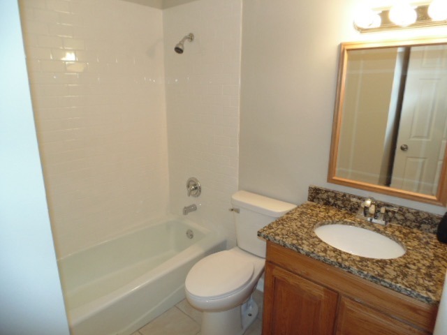 423 Mors Ave, Wheeling, IL 60090 photo 8