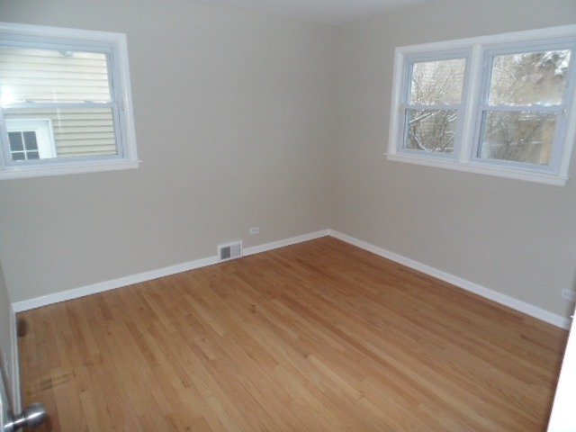 423 Mors Ave, Wheeling, IL 60090 photo 11