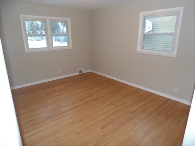 423 Mors Ave, Wheeling, IL 60090 photo 10