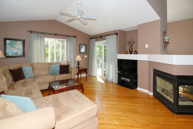 63 Bridlepath Dr, Lindenhurst, IL 60046 photo 7