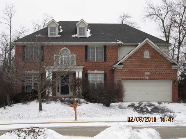 1015 Riverstone Dr, Aurora, IL 60502 photo 1