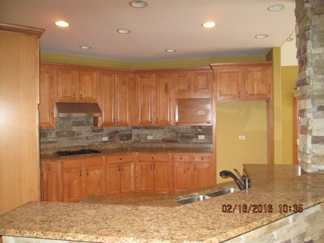 1015 Riverstone Dr, Aurora, IL 60502 photo 8