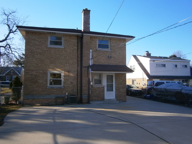 8044 45th Pl, Lyons, IL 60534 photo 3