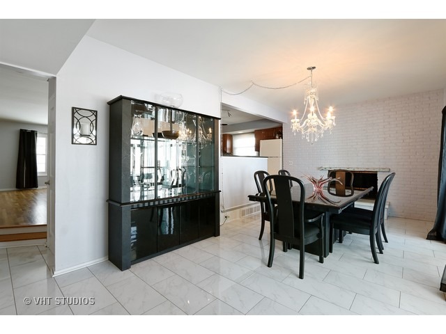 2048 Adams St, Rolling Meadows, IL 60008 photo 7