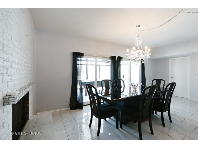 2048 Adams St, Rolling Meadows, IL 60008 photo 8