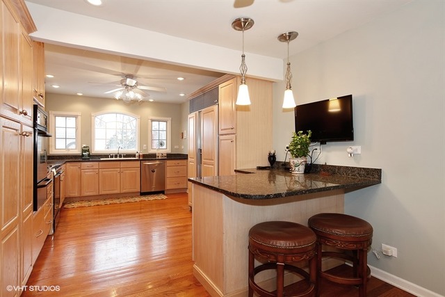 6107 Western Ave, Willowbrook, IL 60527 photo 3