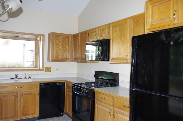 5540 Amanda Ct, Rolling Meadows, IL 60008 photo 8