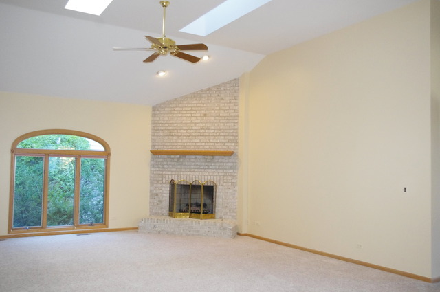 5540 Amanda Ct, Rolling Meadows, IL 60008 photo 3