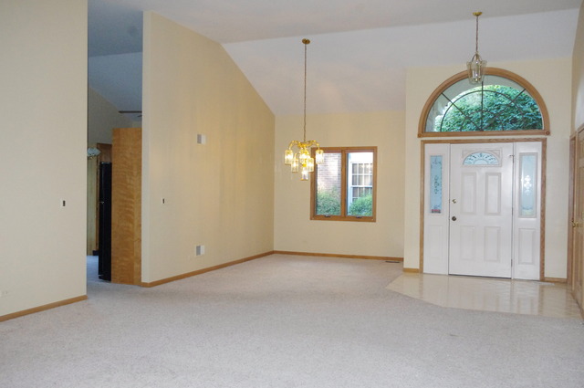 5540 Amanda Ct, Rolling Meadows, IL 60008 photo 4