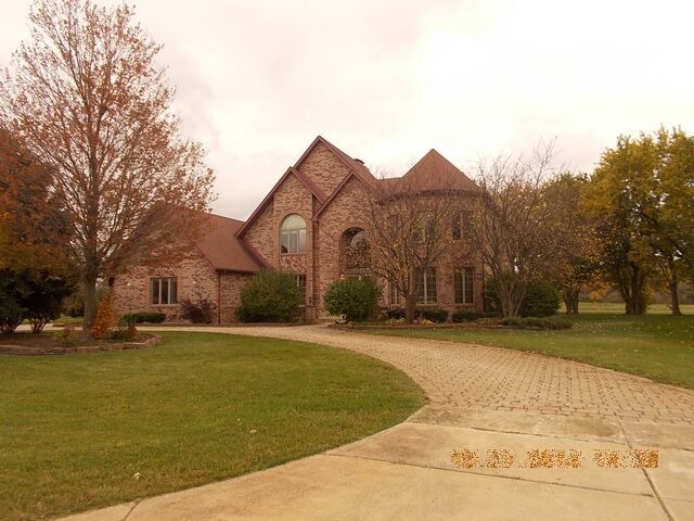 9307 W Golfview Dr, Frankfort, IL 60423 photo 1