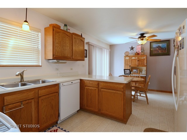318 High St, Maple Park, IL 60151 photo 4