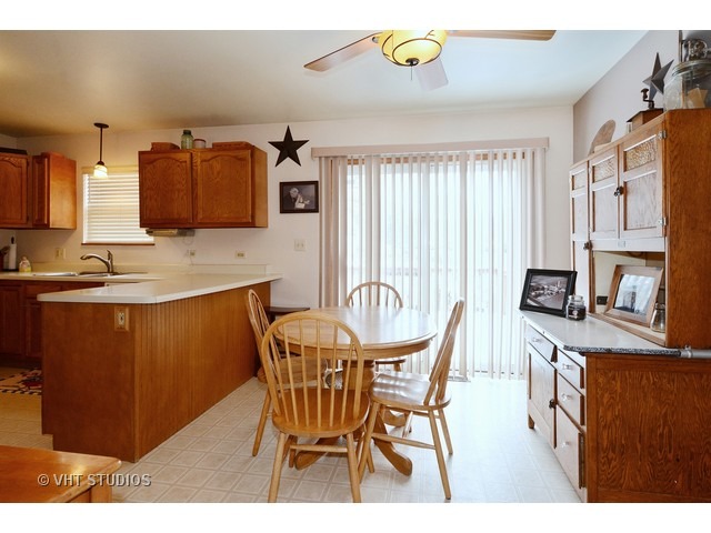 318 High St, Maple Park, IL 60151 photo 5