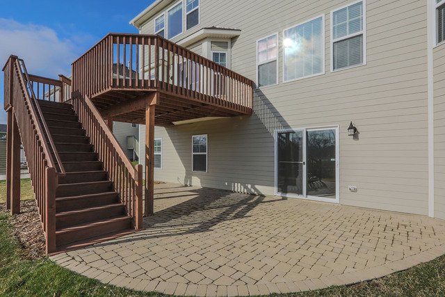 2051 Windham Cir, Wheaton, IL 60187 photo 23