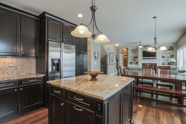 2051 Windham Cir, Wheaton, IL 60187 photo 8