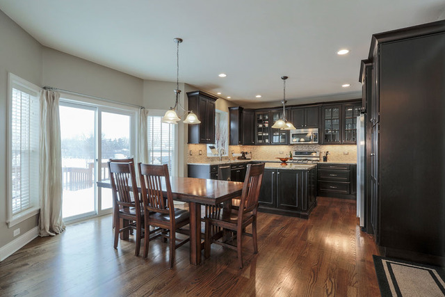 2051 Windham Cir, Wheaton, IL 60187 photo 9