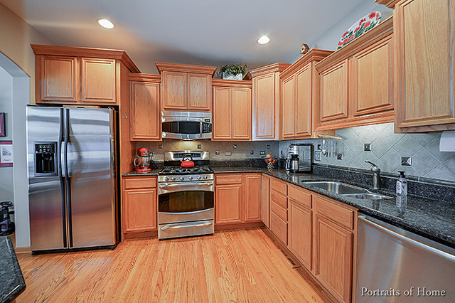 663 E Nerge Rd, Roselle, IL 60172 photo 4