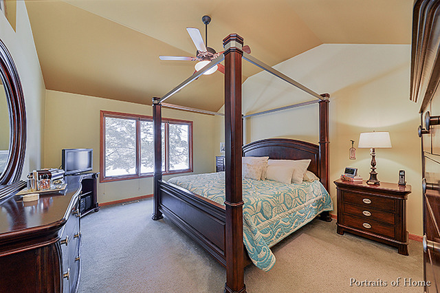 663 E Nerge Rd, Roselle, IL 60172 photo 8