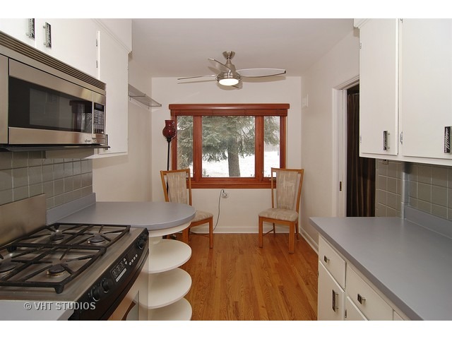 229 Blackhawk Rd, Riverside, IL 60546 photo 3