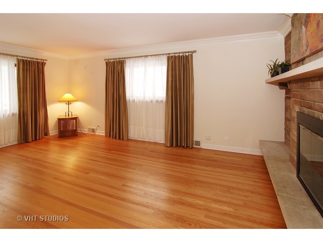 229 Blackhawk Rd, Riverside, IL 60546 photo 7