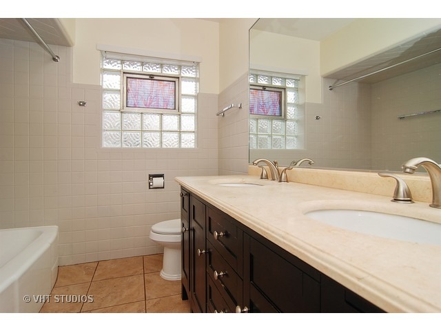 229 Blackhawk Rd, Riverside, IL 60546 photo 12