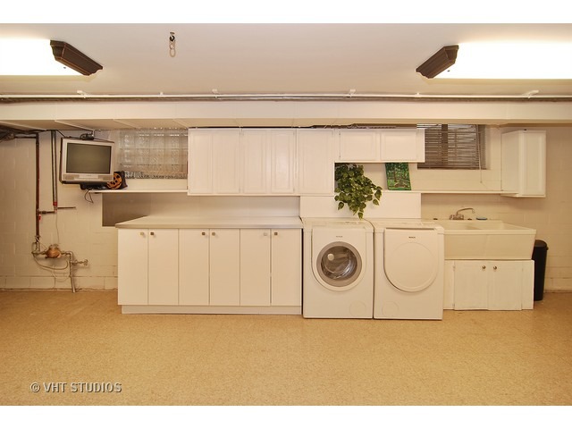 229 Blackhawk Rd, Riverside, IL 60546 photo 13