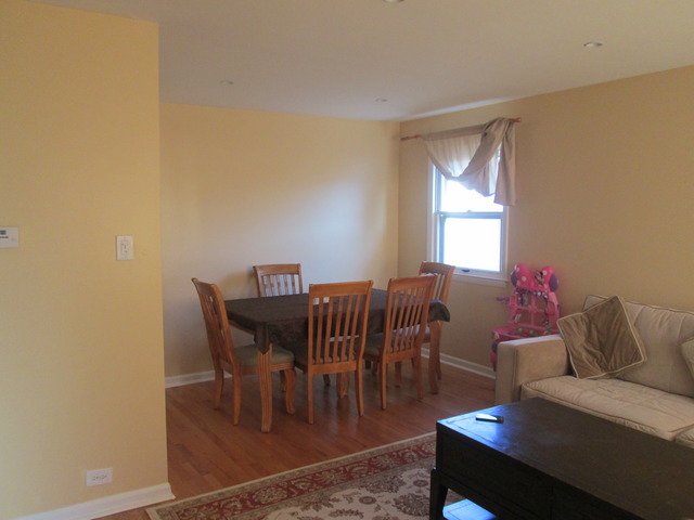 1901 Shepherd Dr, Des Plaines, IL 60018 photo 3