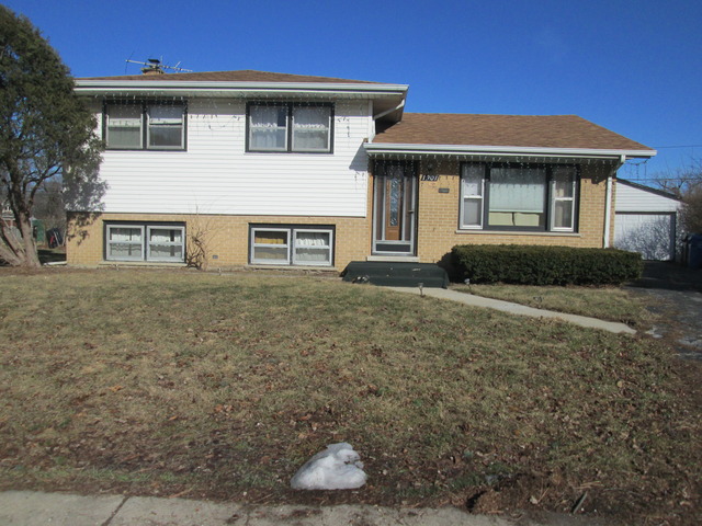 1901 Shepherd Dr, Des Plaines, IL 60018 photo 1