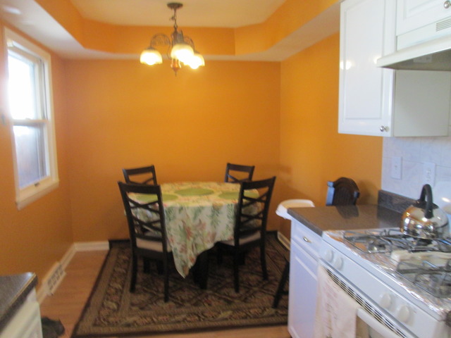 1901 Shepherd Dr, Des Plaines, IL 60018 photo 4