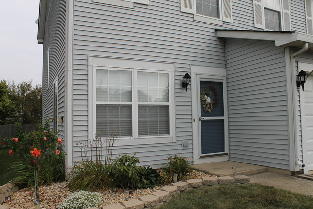 16632 W Natoma Dr, Lockport, IL 60441 photo 2