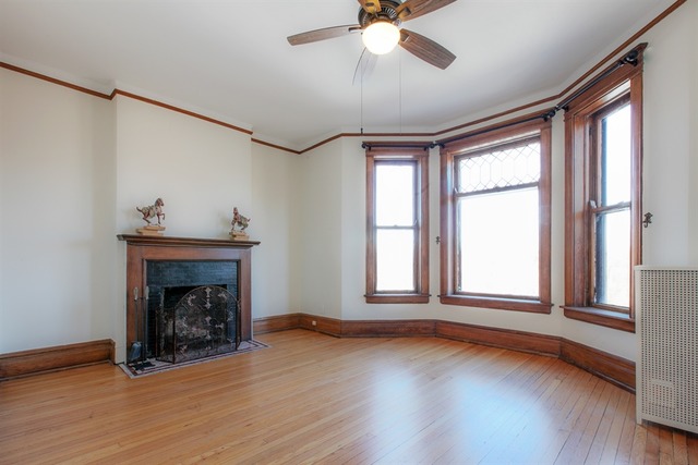 1359 E 57th St #3, Chicago, IL 60637 photo 2
