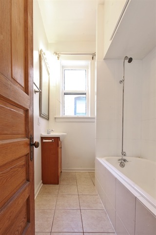 1359 E 57th St #3, Chicago, IL 60637 photo 9