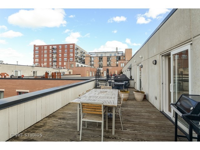 1235 W Cottage Pl, Chicago, IL 60607 photo 14