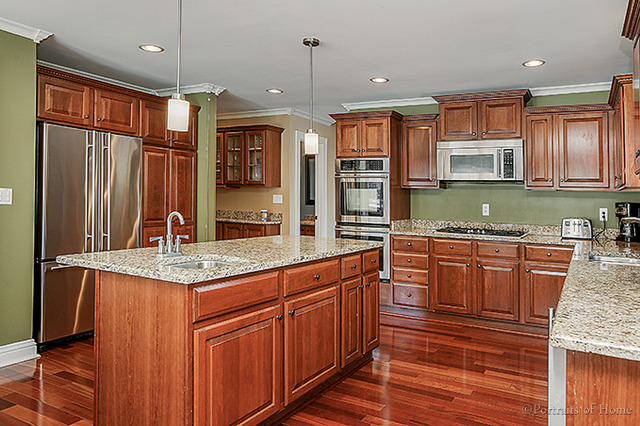 1724 Stoddard Ave, Wheaton, IL 60187 photo 4