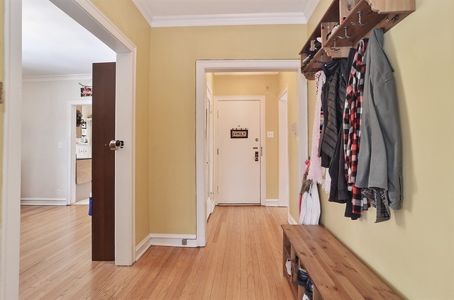 831 Forest Ave #2W, Evanston, IL 60202 photo 2