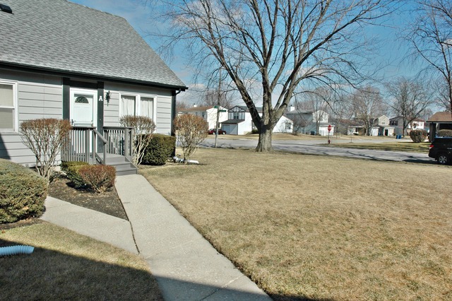 1880 Carnation Ct #C, Aurora, IL 60506 photo 12