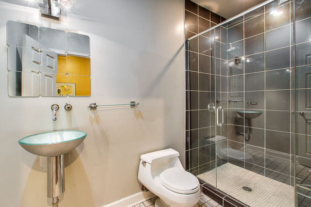 2702 N Artesian Ave, Chicago, IL 60647 photo 8