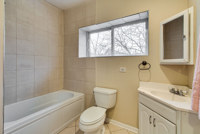 2702 N Artesian Ave, Chicago, IL 60647 photo 20