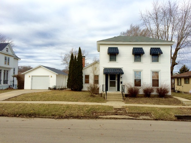 210 Deleon St, Ottawa, IL 61350 photo 1