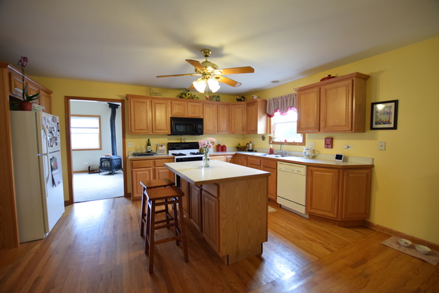 3419 Turnberry Dr, Mchenry, IL 60050 photo 3