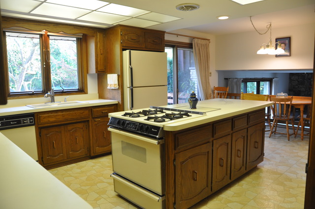 6330 Martin Dr, Willowbrook, IL 60527 photo 5