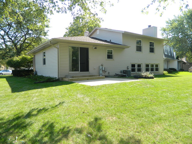 4140 N Parkside Dr, Hoffman Estates, IL 60192 photo 16