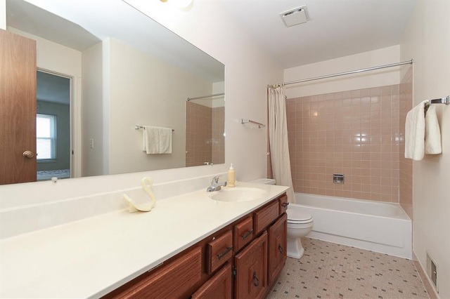 4140 N Parkside Dr, Hoffman Estates, IL 60192 photo 9